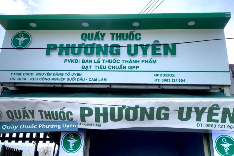 Bảng hiệu nhà thuốc truyền thống